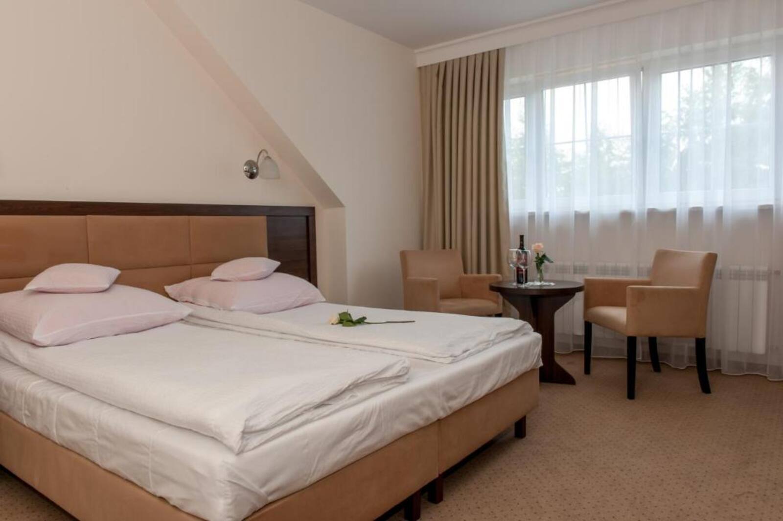 Pokój dwuosobowy Deluxe z dostawką - 24 m²